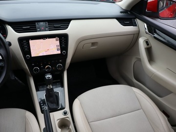 Skoda Octavia III Liftback Facelifting 2.0 TSI  190KM 2019 Skoda Octavia 2.0 TSI, Salon Polska, 4X4, DSG, zdjęcie 7