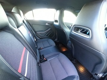 Mercedes Klasa A W176 Hatchback 5d 1.6 180 BlueEFFICIENCY 122KM 2013 Mercedes A 180 salon, II właściciel, 2013/14, zdjęcie 10