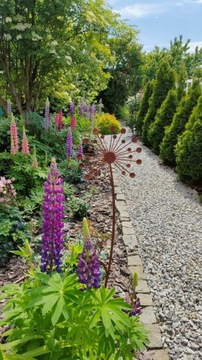 Стильный цветочный сад