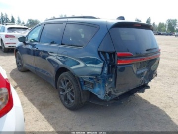 Chrysler Pacifica II 2023 Chrysler Pacifica 2023r., 4x4, 3.6L 3.6 Benzyna 287KM, zdjęcie 2