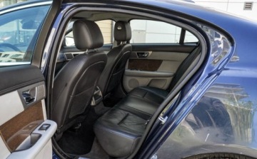 Jaguar XF I Sedan 2.7 BiTurbo D 207KM 2008 Jaguar XF Skory Automat 2.7 Diesel 207KM, zdjęcie 7