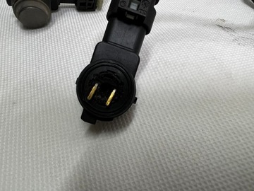 MERCEDES W212 SVAZEK 6 X PDC PŘEDNÍ