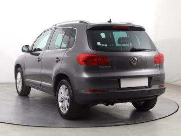 Volkswagen Tiguan I SUV Facelifting 2.0 TDI CR DPF BlueMotion 140KM 2014 VW Tiguan 2.0 TDI, Salon Polska, Serwis ASO, 4X4, zdjęcie 3