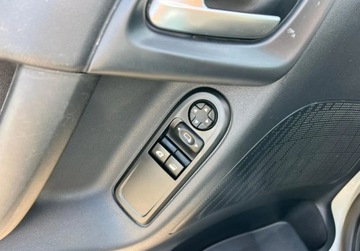 Citroen C3 II Hatchback facelifting 1.2 VTi 82KM 2014 Citroen C3 1.2 LED Klimatyzacja Tempomat Radio El. szyby 1.2 Benzyna 82KM, zdjęcie 15