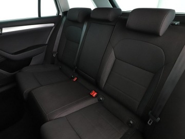 Skoda Superb III Kombi 1.8 TSI 180KM 2018 Škoda Superb Skoda Superb 1.8 TSI Automat, zdjęcie 16