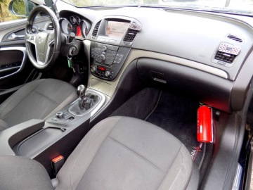 Opel Insignia I Sports Tourer 2.0 CDTI ECOTEC 130KM 2011 OPEL INSIGNIA 2,0 CDTI 130 KM BEZWYPADKOWY, zdjęcie 10