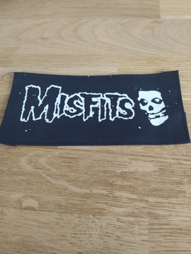 MISFITS logo z czachą NASZYWKA