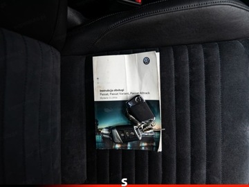 Volkswagen Passat B8 Variant 2.0 TDI BlueMotion SCR 190KM 2017 Od ręki - VOLKSWAGEN Passat 2.0 TDI Highline Combi 190KM 2017, zdjęcie 29