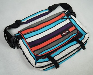 EASTPAK SUPER MARKOWA TORBA NA RAMIĘ W PASKI