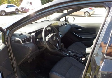 Toyota Corolla XII TS Kombi 1.8 Hybrid 122KM 2022 Toyota Corolla Okazja 1.8 Hybryda 122KM, zdjęcie 18