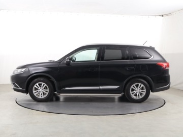 Mitsubishi Outlander III SUV Facelifting 2015 2.0 MIVEC 150KM 2016 Mitsubishi Outlander 2.0, GAZ, Klima, Klimatronic, zdjęcie 2