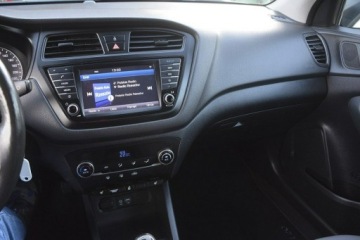 Hyundai i20 II Active 1.4 CRDi 90KM 2018 Hyundai i20 1.4CRDI nawi kamera panorama gwarancja, zdjęcie 23