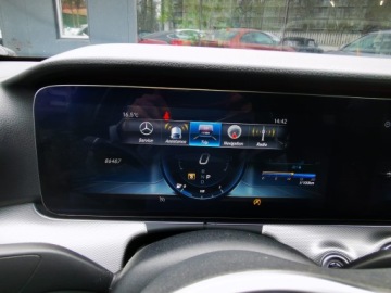 Mercedes Klasa E W213 2020 MERCEDES KLASA E W213 Limuzyna 1.6 200d 160KM * Automat* Przebieg 86487, zdjęcie 3