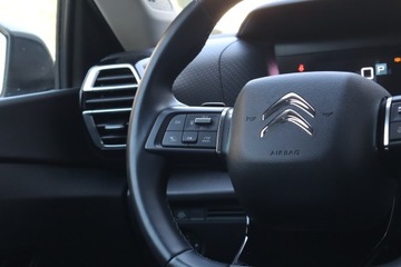 Citroen C4 III SUV 1.2 PureTech 130KM 2022 Citroen C4 1.2 PureTech, Salon Polska, zdjęcie 17