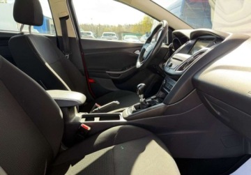 Ford Focus III Sedan Facelifting 1.5 EcoBoost 150KM 2017 Ford Focus 1.5 EcoBoost 150KM MT6 SYNC Edition Salon PL ASO 1.5 Benzyna, zdjęcie 24