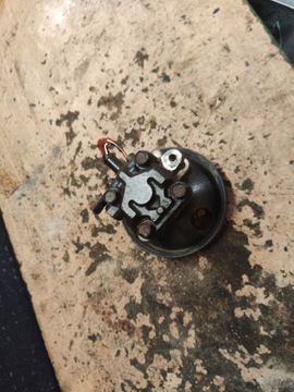 HYUNDAI SANTA FE I 2.4 ČERPADLO SERVA