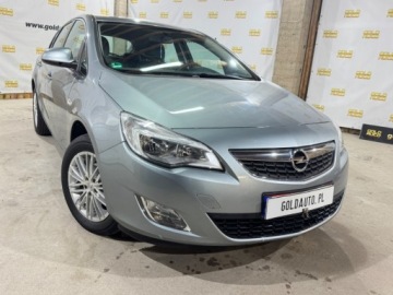 Opel Astra J Hatchback 5d 1.4 Twinport ECOTEC 100KM 2011 Opel Astra 1.4 100KM Klima 1-reka Gotowy do jazdy 1.4 Benzyna 100KM, zdjęcie 36