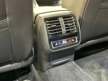 Volkswagen Arteon Fastback Facelifting 2.0 TDI 200KM 2022 Volkswagen Arteon 2.0 TDI 200KM 4x4 DSG, Salon Pol, zdjęcie 26