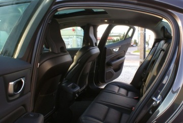 Volvo S60 III 2023 Volvo S60 2.5 T5 254kM, zdjęcie 11