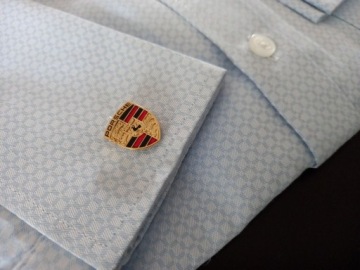 Эффектные золотые запонки Porsche для рубашки