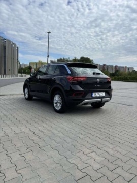 Volkswagen T-Roc I SUV Facelifting 1.5 TSI ACT 150KM 2024 Volkswagen T-Roc HAK, Salon PL, FV 23, DSG 1.5 Benzyna 150KM, zdjęcie 8