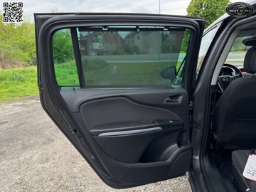 Opel Zafira C Tourer 1.4 Turbo ECOTEC 140KM 2012 Opel Zafira 7 osobowy -Tourer- Szwajcaria - Po przegladzie olejowym Gwara, zdjęcie 26