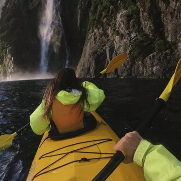 KAMERA 4K WIFI SPORTOWA DO NURKOWANIA 30 METRÓW Z EKRANEM LCD