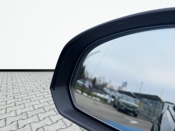 Volvo XC40 Crossover Facelifting 2.0 B3 163KM 2025 Volvo XC 40 VOLVO XC40 B3 Plus Dark Benzyna (163+1, zdjęcie 14