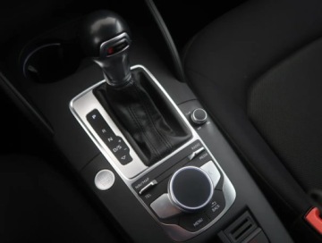 Audi A3 8V Sportback 5d Facelifting 1.5 35 TFSI 150KM 2020 Audi A3 35 TFSI, Salon Polska, Serwis ASO, zdjęcie 14
