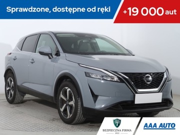 Nissan Qashqai III Crossover 1.3 DIG-T MHEV 158KM 2022 Nissan Qashqai 1.3 DIG-T, Salon Polska