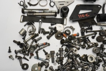 SUZUKI DL 650 V-STROM 04-11 БОЛТЫ ВИНТЫ