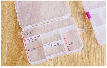 Контейнер-органайзер с 5 отделениями 145х98х33мм.