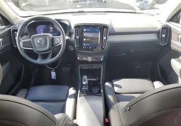 Volvo XC40 Crossover Facelifting 1.5 T2 129KM 2024 Volvo XC 40 Auta z USA - Zapytaj o wiecej ofert 1.5 Benzyna 129KM, zdjęcie 4