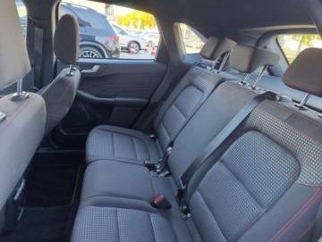 Ford Kuga III SUV 2,0 EcoBlue 120KM 2023 Ford Kuga 2.0 ecoBlue ST-Line X AWD Pakiet Winter 2.0 Diesel 120KM, zdjęcie 18