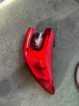 LAMPA TYLNA PRAWA TYŁ 265504776R RENAULT KADJAR Eu