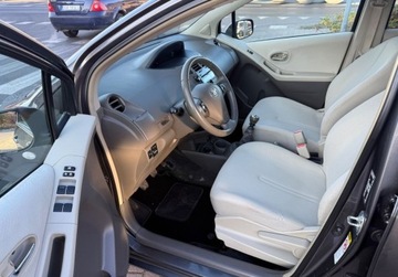 Toyota Yaris II Hatchback 5d 1.33 Dual VVT-i 101KM 2009 Toyota Yaris 1.3i KLIMATRONIC Extra stan 1 1.3 Benzyna 101KM, zdjęcie 8