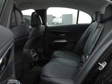 Mercedes Klasa E W214 Sedan 2.0 220d 197KM 2025 E Klasa 220 d 4-Matic Avantgarde 2.0 (197KM) 2025, zdjęcie 17