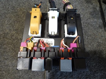 Skoda Octavia II FL Moduł komfortu 1K0937087