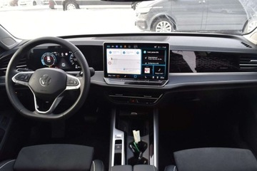 Volkswagen Passat B8 Variant Facelifting 2.0 TDI SCR 150KM 2025 Volkswagen Passat 2.0TDI DSG Elegance HAK IQ.Drive 17 Masaz Biala Perla VA, zdjęcie 3