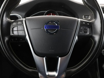 Volvo V60 I Kombi Facelifting 2.0 D2 DRIVE-E 120KM 2016 Volvo V60 2.0D Dynamic Edition Klima Nawigacja, zdjęcie 20
