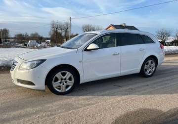 Opel Insignia I Sports Tourer 2.0 CDTI ECOTEC 130KM 2010 Opel Insignia 2,0 Diesel 130 KM, Full Opcja 2.0 Diesel 130KM, zdjęcie 1
