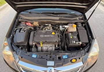 Opel Astra J Sports Tourer 1.6 Twinport ECOTEC 115KM 2010 Opel Astra LIFT 1.6i 115ps PDC GrzaneFotele Klima Doinwestowana Bezwypadko, zdjęcie 36