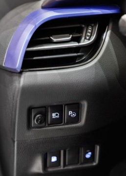 Toyota C-HR I Crossover 1.8 Hybrid 122KM 2017 Toyota C-HR 1.8 Hybrid Dynamic 1.8 Hybryda 122KM, zdjęcie 28