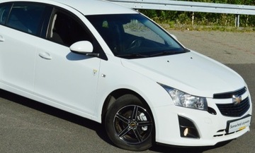 Chevrolet Cruze Hatchback 5d 1.6 16V DOHC 124KM 2013 CHEVROLET CRUZE 1.6 124 KM, zdjęcie 2