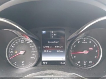 Mercedes Klasa C W205 2017 Mercedes-Benz Klasa C 2017 MERCEDES-BENZ C 300 2.0 Benzyna 241KM, zdjęcie 13