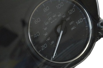 MITSUBISHI OUTLANDER 2015 PŘÍSTROJOVÁ DESKA / TACHOMETR