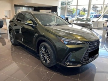 Lexus NX II SUV Facelifting 2.5 350h 200KM 2026 LEXUS NX 350h Omotenashi 2.5 Hybrid AWD Suv 200KM 2026, zdjęcie 1