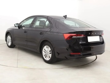 Skoda Octavia IV Liftback 1.0 TSI EVO 110KM 2021 Skoda Octavia 1.0 TSI, Salon Polska, Serwis ASO, zdjęcie 3