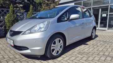 Honda Jazz III 1.4 i-VTEC 100KM 2009 Honda Jazz Bezawaryjne auto ze skrzynia automatyczna i niskim przebiegiem