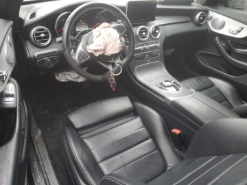 Mercedes Klasa C W205 2018 Mercedes-Benz Klasa C 2018 MERCEDES-BENZ C 300 4MATIC 2.0 Benzyna 241KM, zdjęcie 7